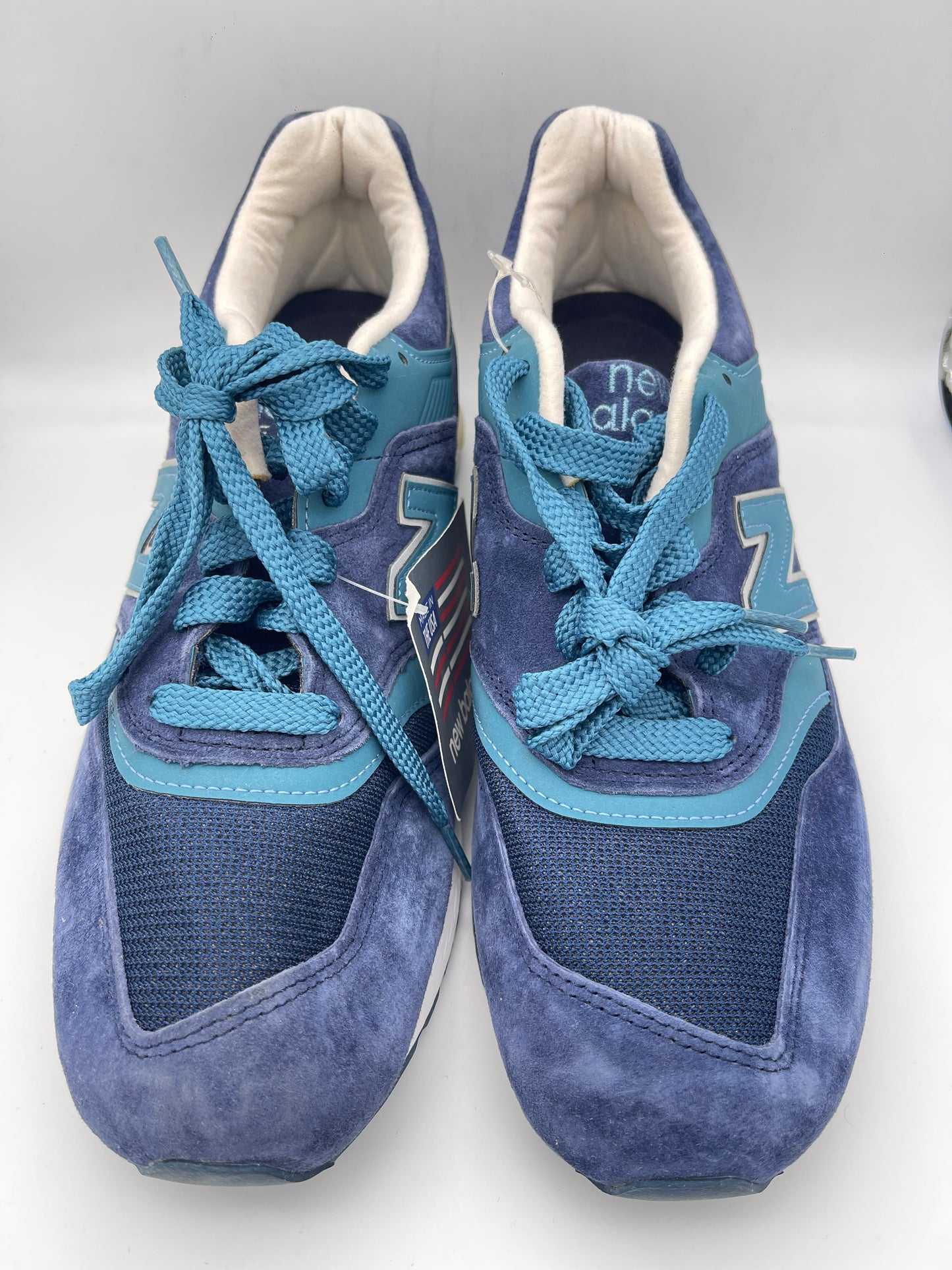 L81100030 รองเท้า ลำลอง ยี่ห้อ NEW BALANCE USA  สีฟ้าด้าน